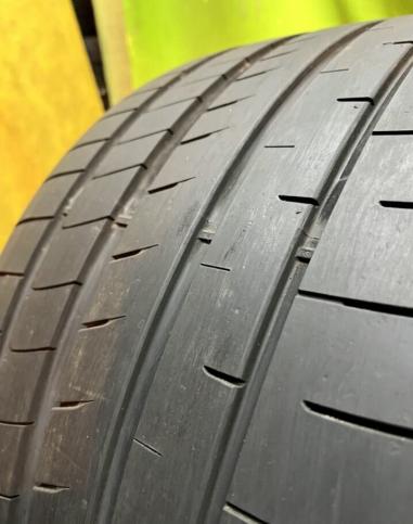 Goodyear Eagle F1 Asymmetric 3 305/30 R21