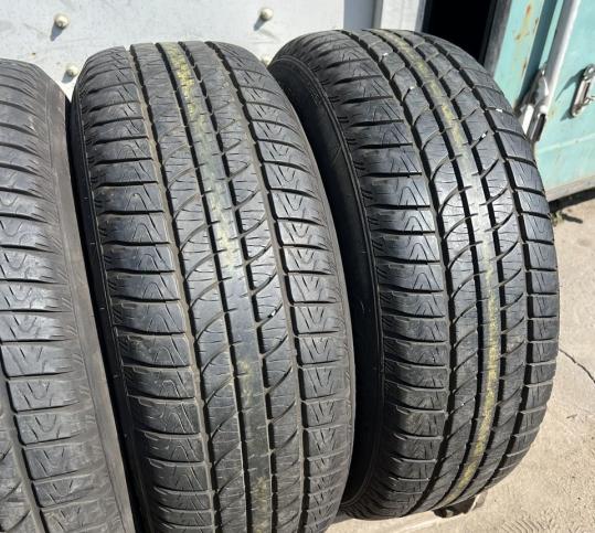 Goodyear OptiLife 235/65 R17