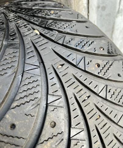 Goodyear UltraGrip Extreme 225/50 R17