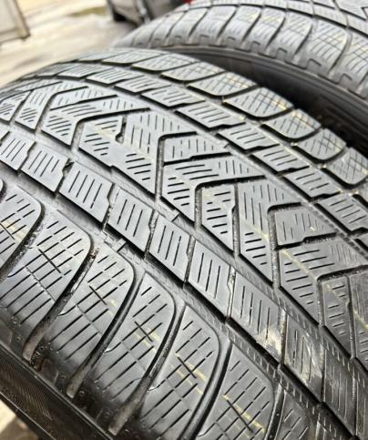 Pirelli Scorpion Winter 325/35 R22