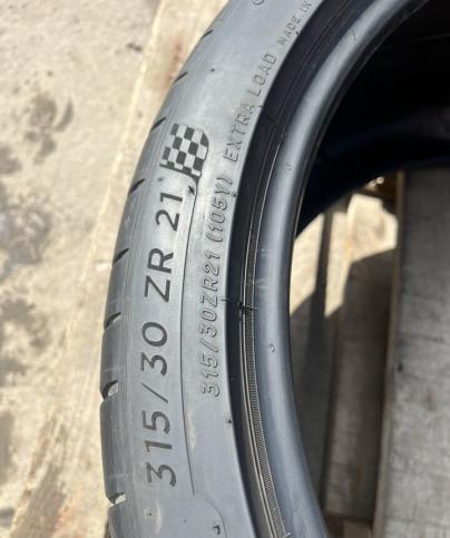 Michelin Pilot Sport 4 S 315/30 R21