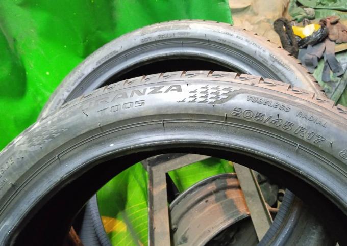 Bridgestone Turanza T005 205/45 R17