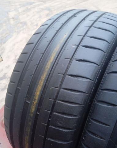 Michelin Pilot Sport 4 225/45 R17