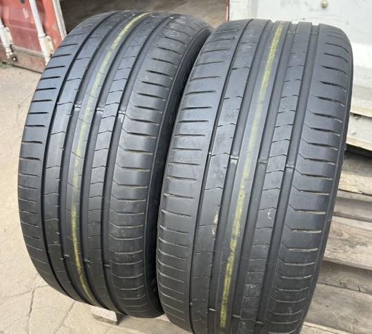 Pirelli P Zero PZ4 275/40 R21