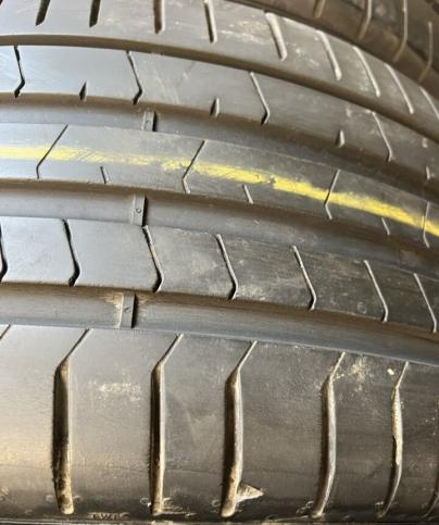 Pirelli P Zero PZ4 275/40 R21