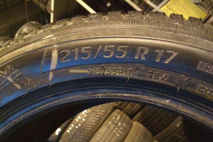 Michelin Alpin 5 215/55 R17