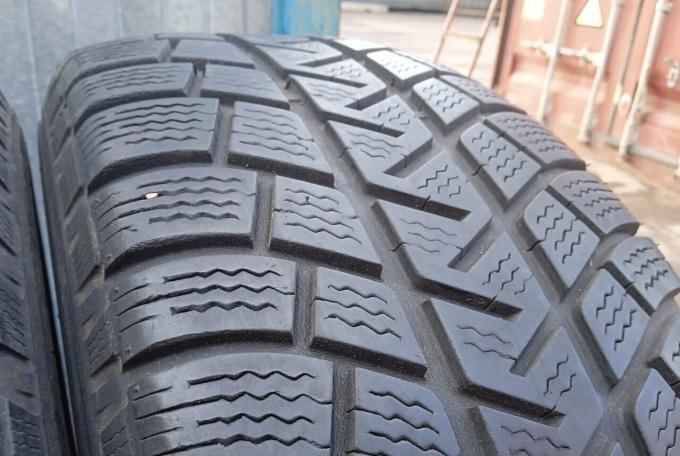 Michelin Latitude Alpin 235/60 R16