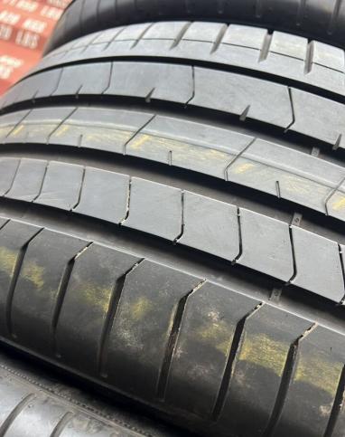 Pirelli P Zero PZ4 245/45 R19 и 275/40 R19