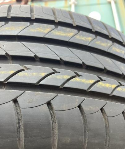 Goodyear EfficientGrip 255/45 R20