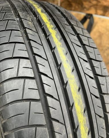 Yokohama dB Decibel E70B 215/55 R17