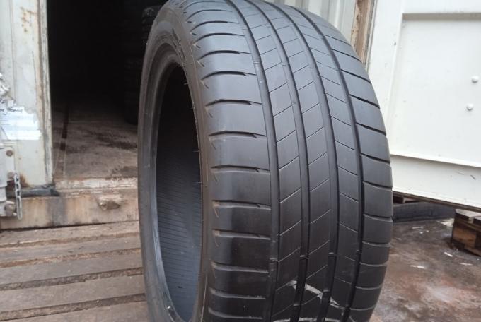 Bridgestone Turanza T005 255/45 R18