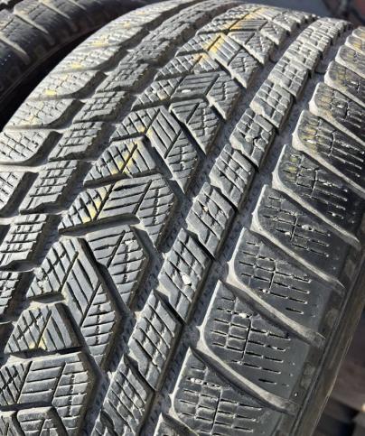 Pirelli Scorpion Winter 275/45 R21