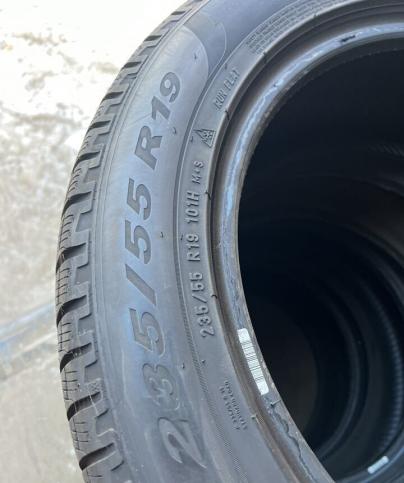 Pirelli Scorpion Winter RFT 235/55 R19