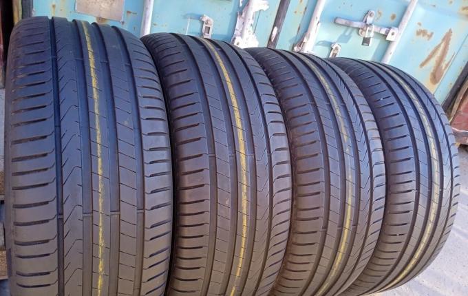 Pirelli Cinturato P7 (P7C2) 245/45 R18