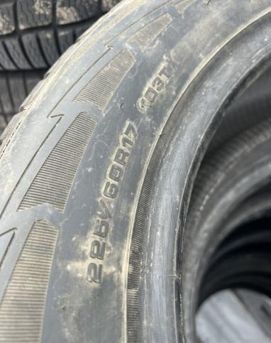 Goodyear UltraGrip Ice 225/60 R17