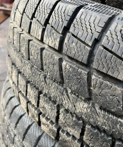 Toyo Winter Tranpath MK3 215/55 R18