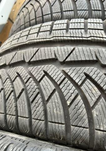 Michelin Pilot Alpin PA4 235/55 R17