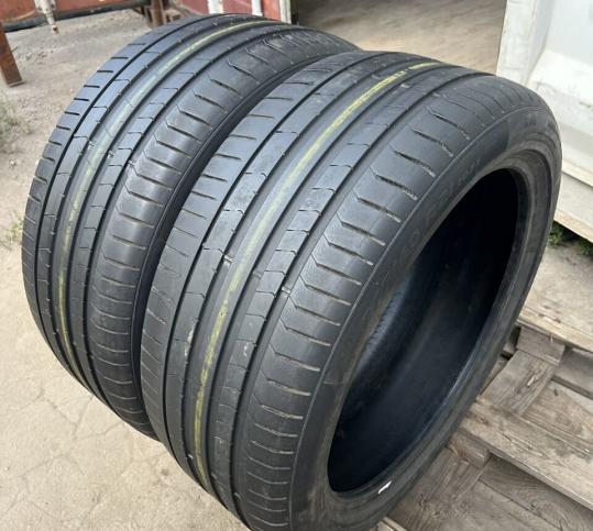 Pirelli P Zero PZ4 275/40 R21