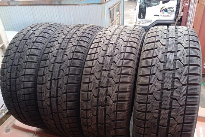 Toyo Observe Garit GIZ 205/55 R16