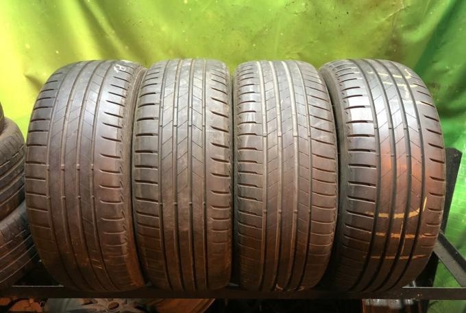 Bridgestone Turanza T005 225/45 R18