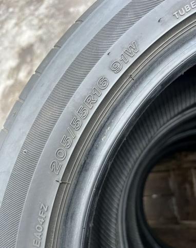 Bridgestone Potenza Adrenalin RE004 205/55 R16