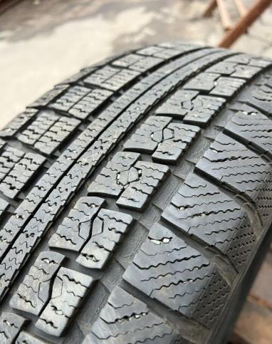 Toyo Winter Tranpath MK4a 225/65 R17