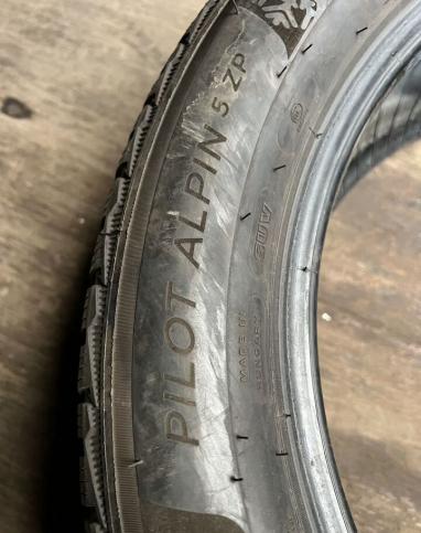 Michelin Pilot Alpin 5 245/50 R19