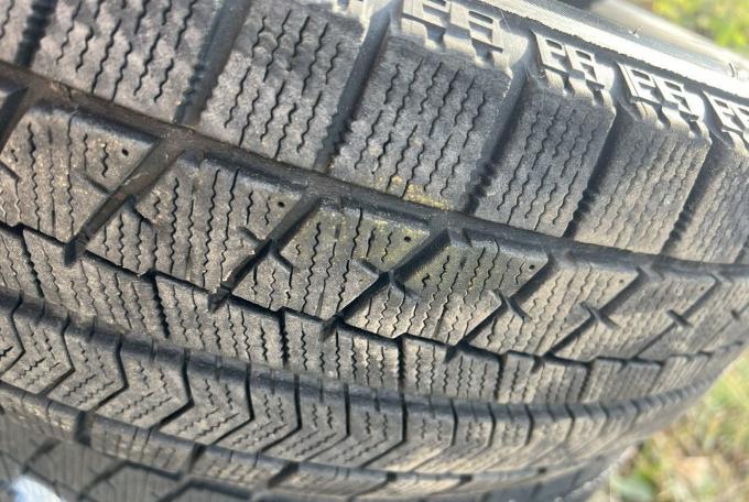 Bridgestone Blizzak VRX 185/65 R15