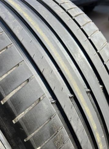 Michelin Pilot Sport 4 285/45 R22