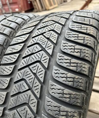 Pirelli Winter Sottozero 3 205/50 R17