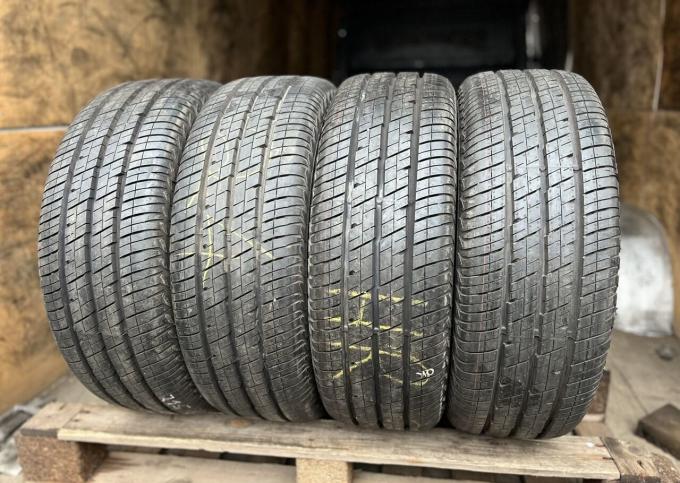 Continental Vanco 2 215/65 R15C