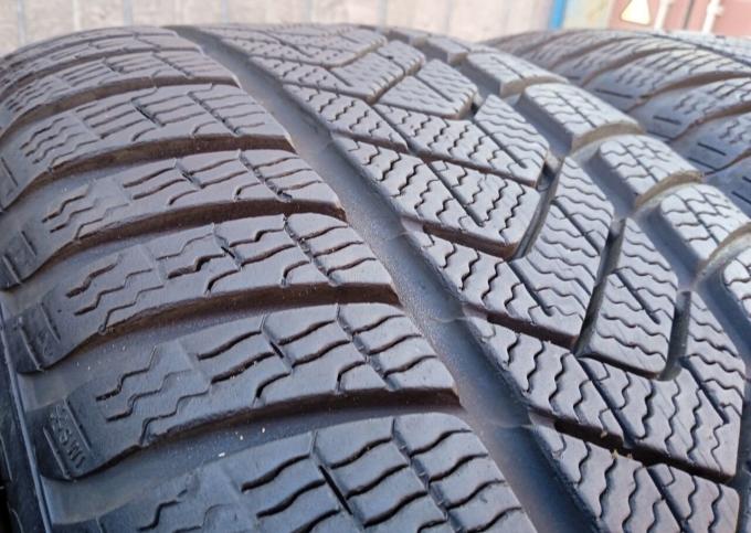 Pirelli Winter Sottozero 3 245/45 R18