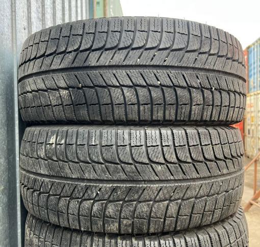 Michelin X-Ice 3 215/45 R17