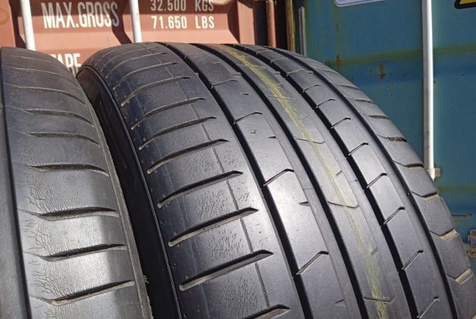 Pirelli P Zero PZ4 275/40 R20