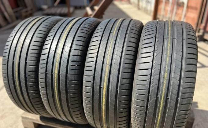 Pirelli Cinturato P7 (P7C2) 245/45 R18