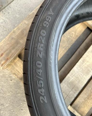 Kumho Ecsta PS71 245/40 R20