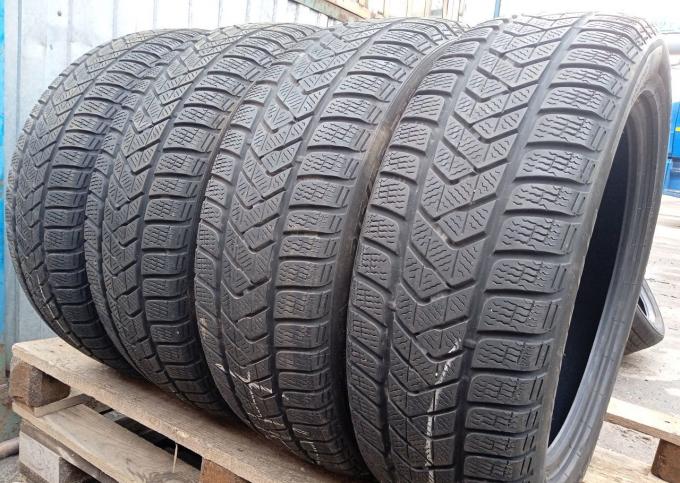 Pirelli Winter Sottozero 3 215/55 R18