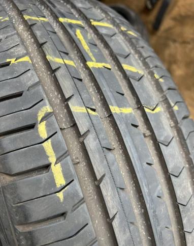 Continental ContiPremiumContact 5 215/55 R16