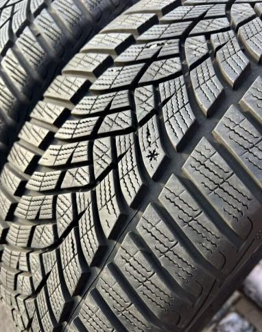 Goodyear UltraGrip Performance+ 235/45 R18