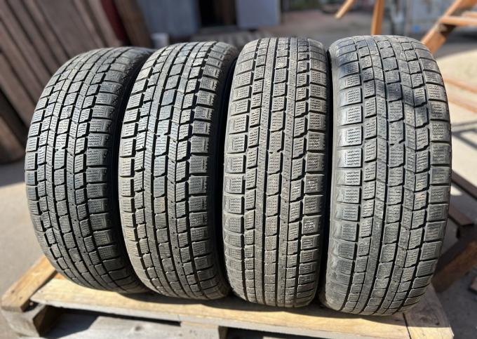 Dunlop Graspic DS3 215/60 R17