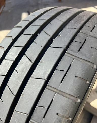 Pirelli P Zero PZ4 235/35 R19