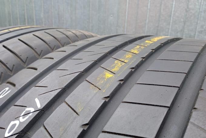 Bridgestone Alenza 001 285/45 R22