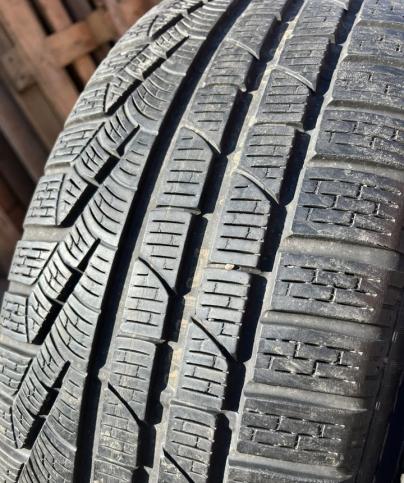 Pirelli Winter Sottozero 210 Serie II 235/50 R19