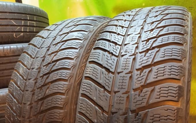 Nokian Tyres WR SUV 3 235/55 R18