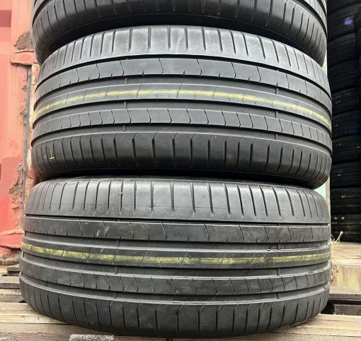 Pirelli P Zero PZ4 275/40 R21