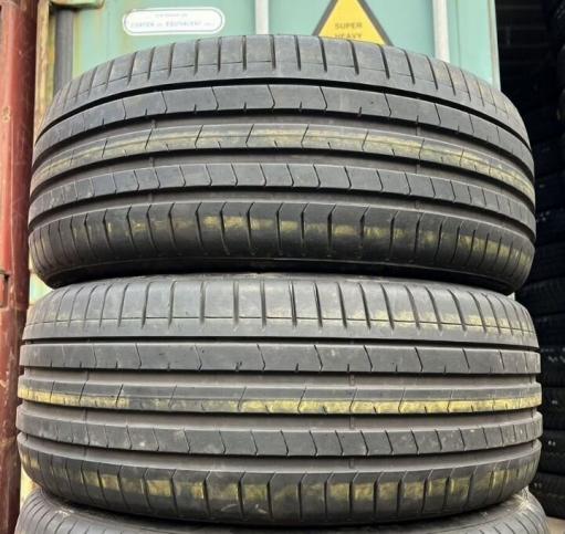 Pirelli P Zero PZ4 245/45 R19 и 275/40 R19