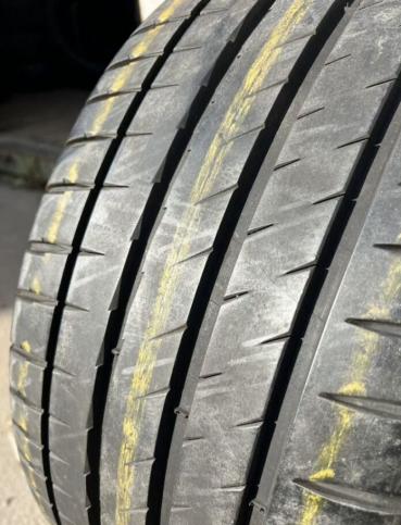 Michelin Pilot Sport 4 275/40 R19