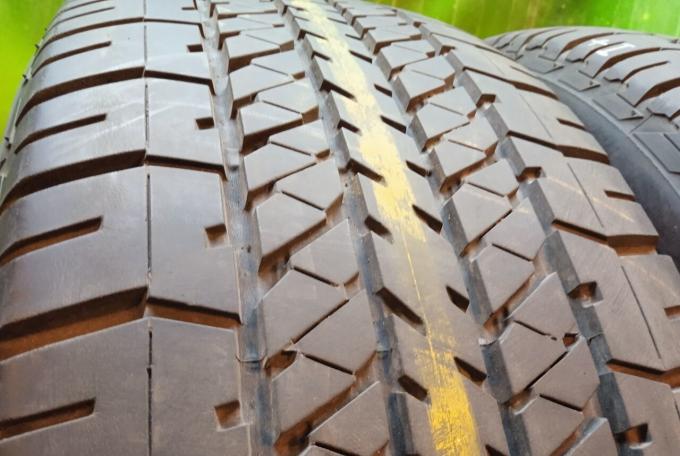 Bridgestone Dueler H/T 684II 275/60 R20