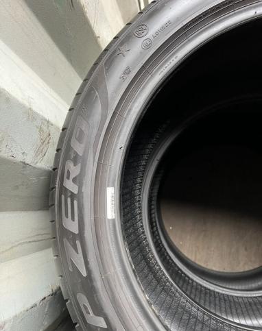 Pirelli P Zero PZ4 275/40 R19