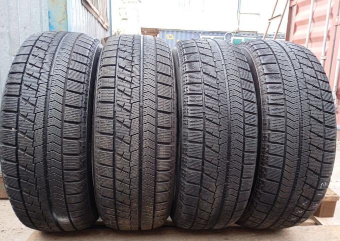 Bridgestone Blizzak VRX 215/60 R16